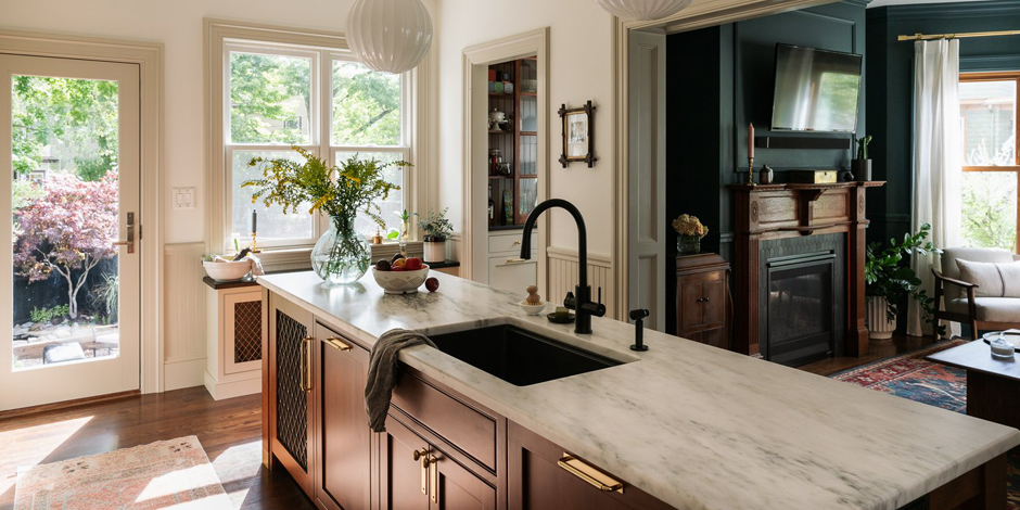 Clean Marble Kitchen Countertops